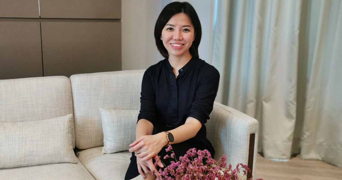 Johnson Controls women employee, Jowin Lim