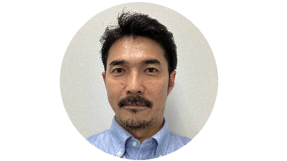 Close- up of Kunihiro Takahashi